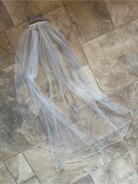 Classic White Bridal Hair Comb Veil